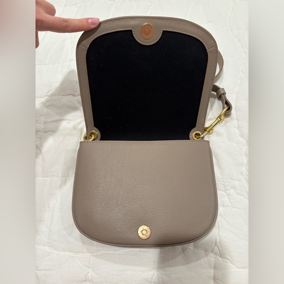 See By Chloe Small Hanna Leather Crossbody bag in Motty grey/gold - Picture 3 of 8